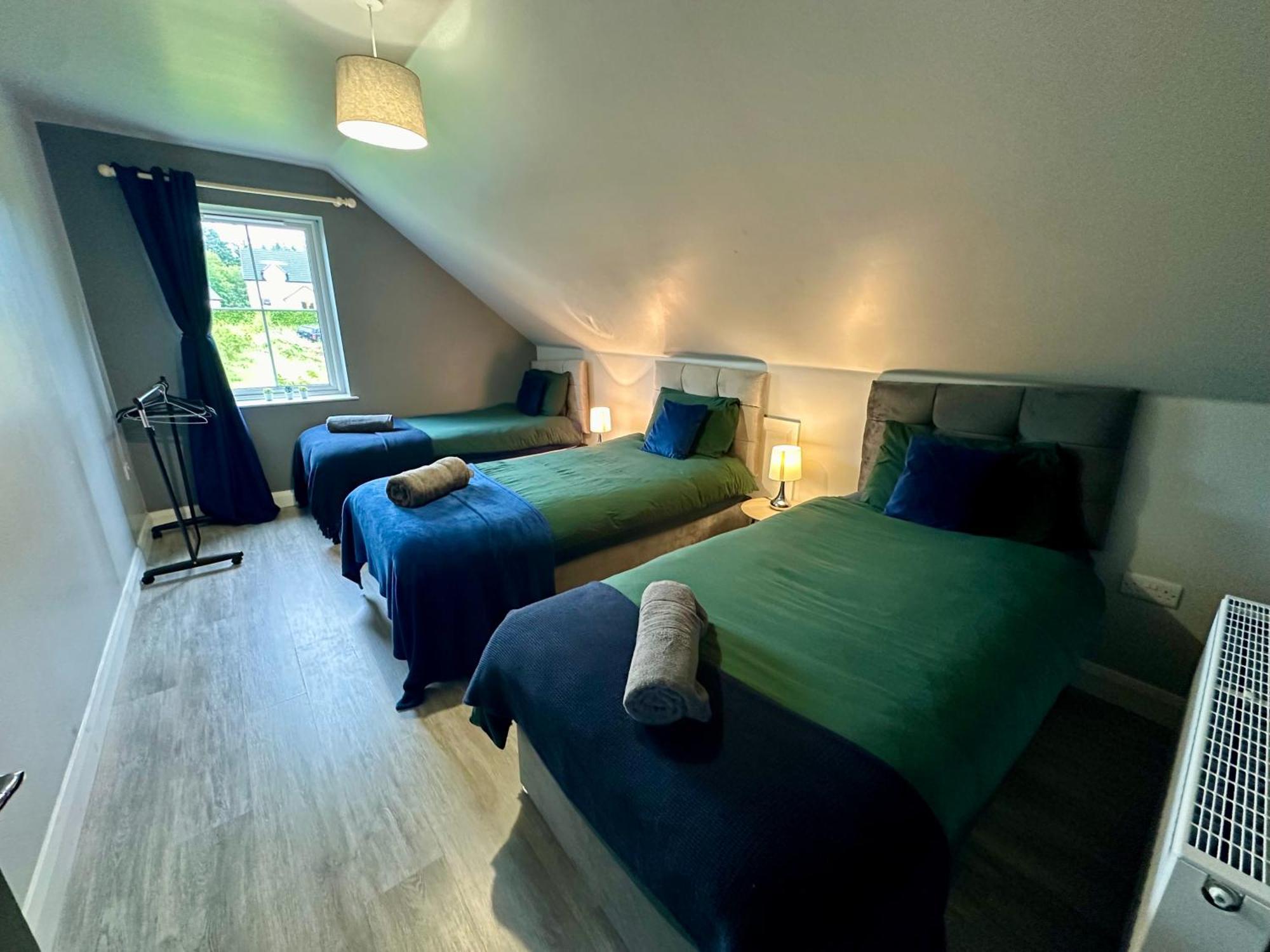 Forest View & Hot Tub Farm stay Ballynameen